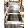 Image 2 : MKE 40LB DEEP FRYER