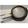 Image 1 : LOT OF 4 COMMERCIAL GRADE FRYING PANS