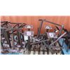 Image 3 : LARGE LOT OF ASSORTED RED TABLE BASES