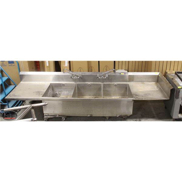 3 COMPARTMENT COMMERCIAL SINK /W DUAL DRAINBOARDS