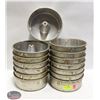 Image 1 : LOT OF 14 ANGEL CAKE PANS