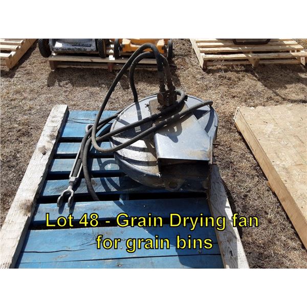 Grain drying fan for grain bins