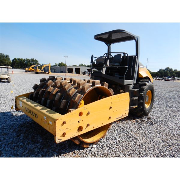 2015 VOLVO SD115 Roller