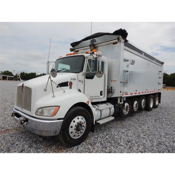 2016 KENWORTH T370 Dump Truck