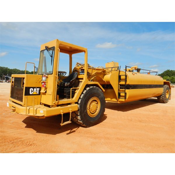 CAT 613C Water Wagon