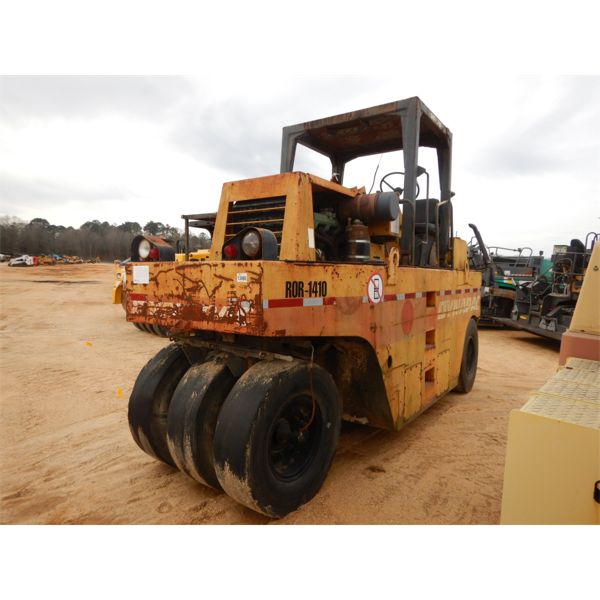 DYNAPAC CP222LG Roller