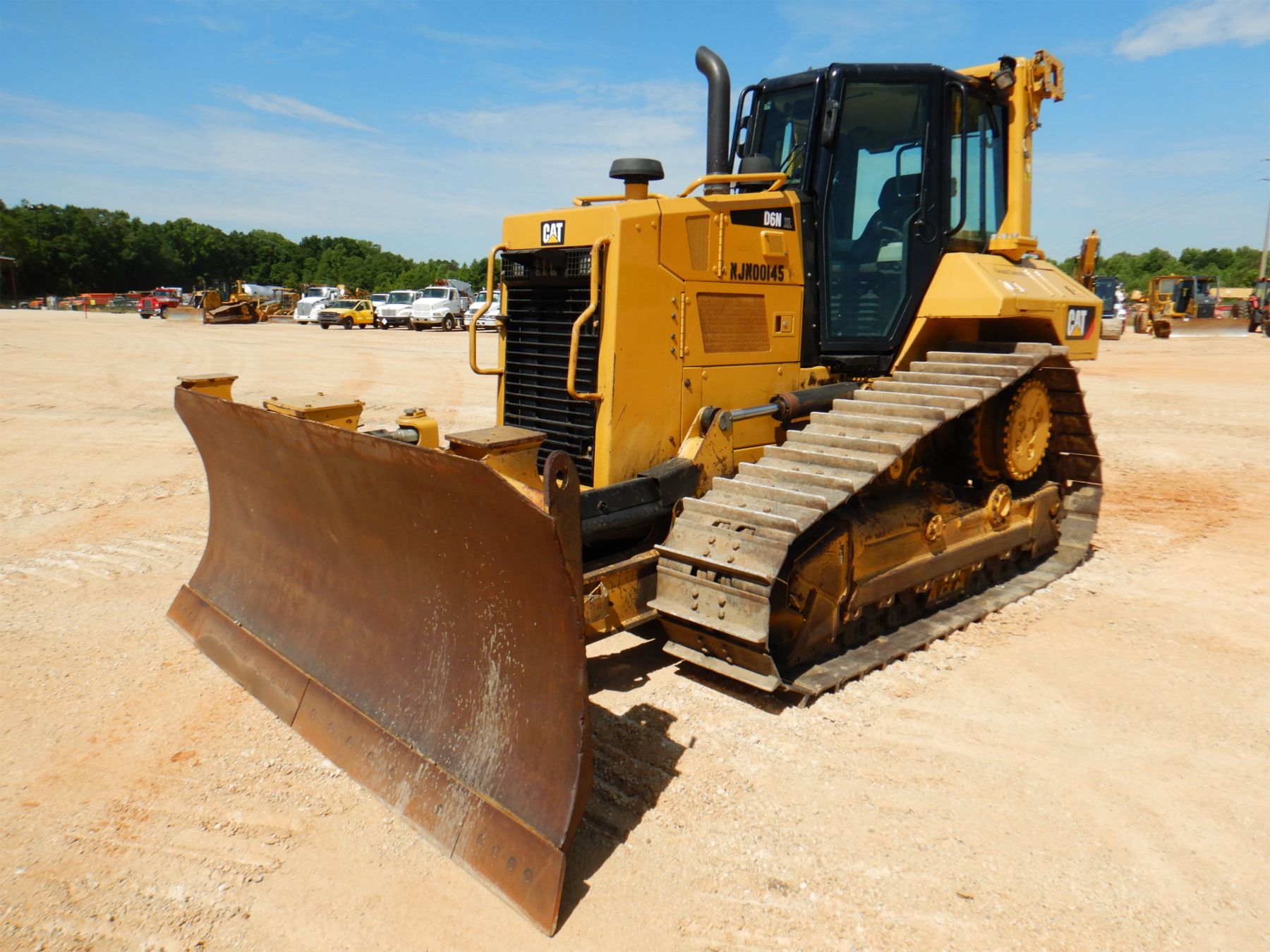 2017 CAT D6N XL Dozer Crawler Tractor J M Wood Auction Company Inc 2017-cat-d6n-xl-dozer-crawler-tractor-j-m-wood-auction-company-inc