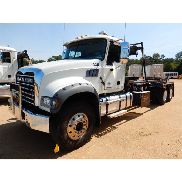2021 MACK GR64F Roll Off Truck