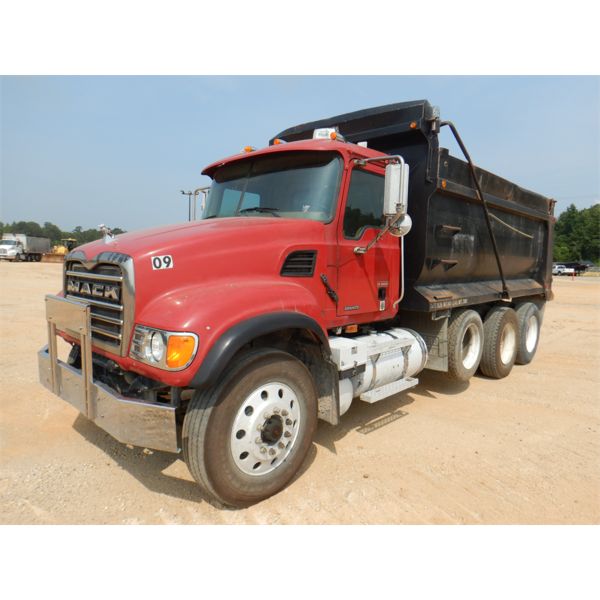 2007 MACK CV713 Dump Truck