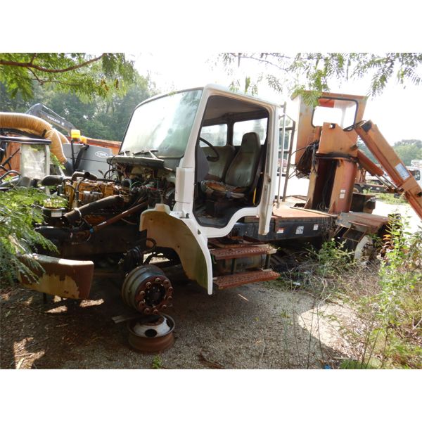 2003 FREIGHTLINER FL70 Grapple Truck