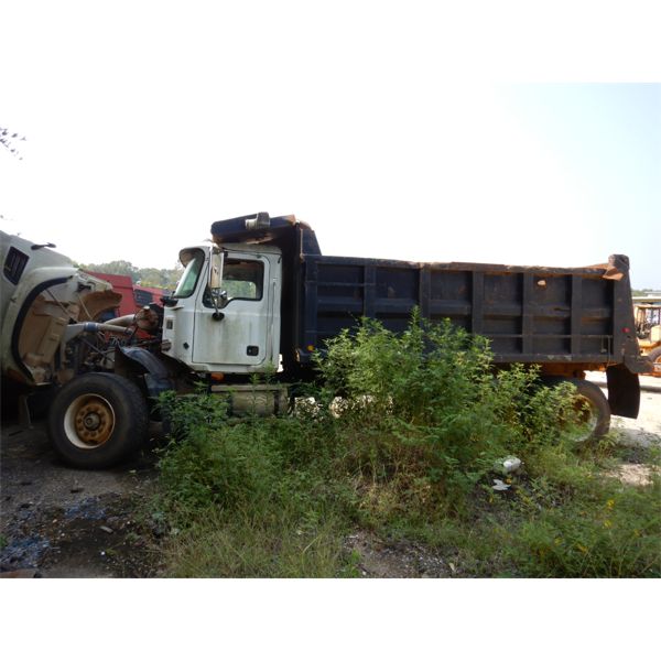 2003 MACK CV713 Dump Truck