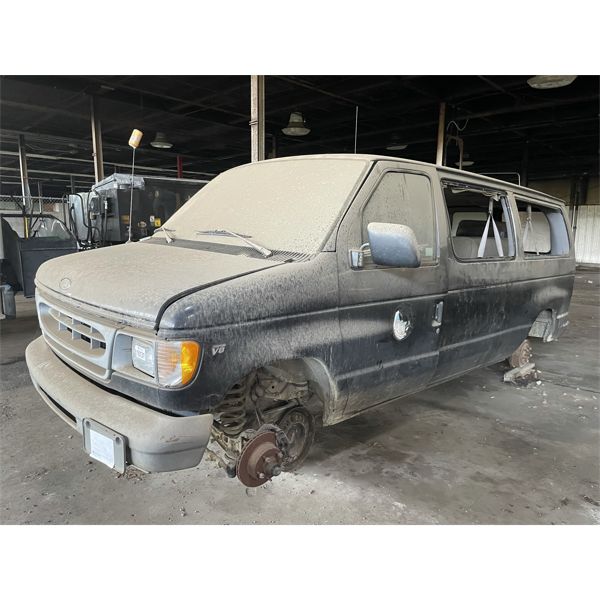 1998 FORD CLUB WAGON Passenger Van