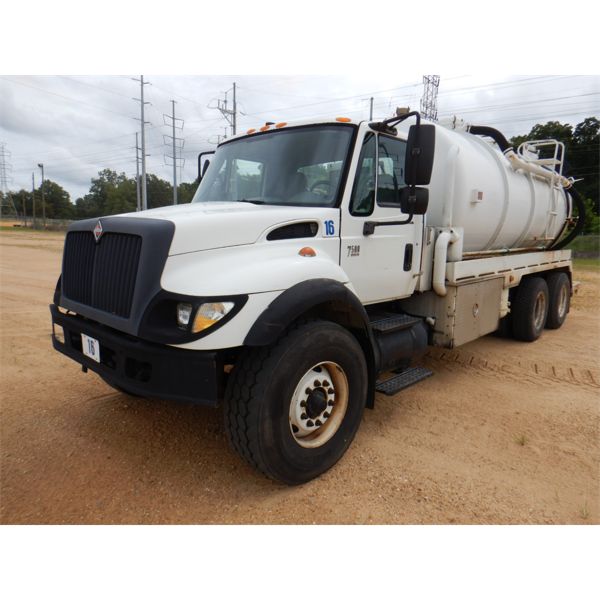 2006 INTERNATIONAL 7500 Vacuum Truck