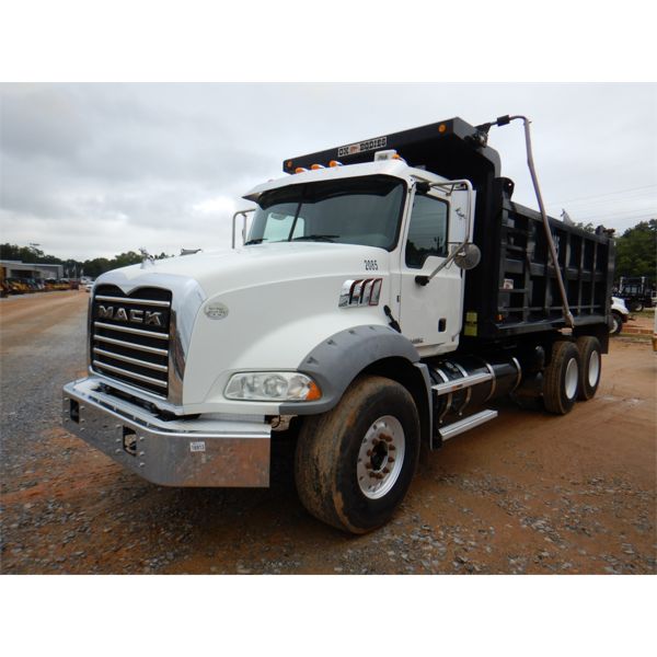 2016 MACK GU813 Dump Truck