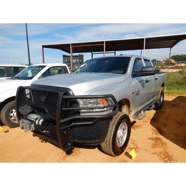 2015 RAM 2500 HEAVY DUTY Pickup Truck