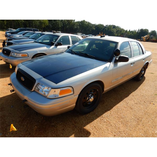 2009 FORD CROWN VICTORIA Automobile