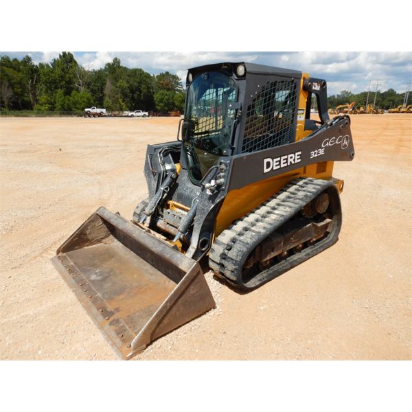 2015 JOHN DEERE 323E Skid Steer Loader - Crawler