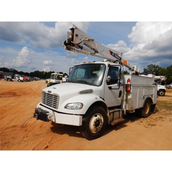 2014 FREIGHTLINER M2 Bucket Truck