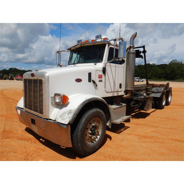 2006 PETERBILT 357 Roll Off Truck