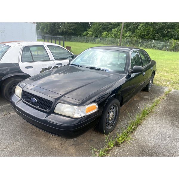 2009 FORD CROWN VICTORIA Automobile