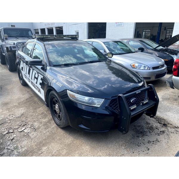 2013 FORD TAURUS Automobile