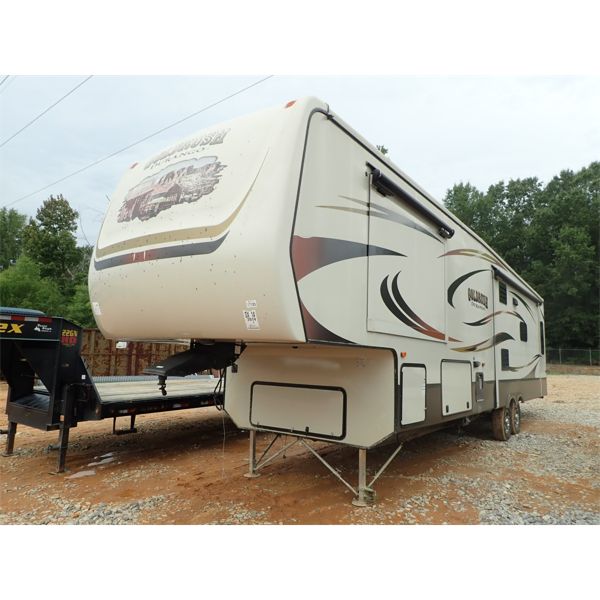 2014 FABRIQUE GOLDRUSH DURANGO RV Trailer