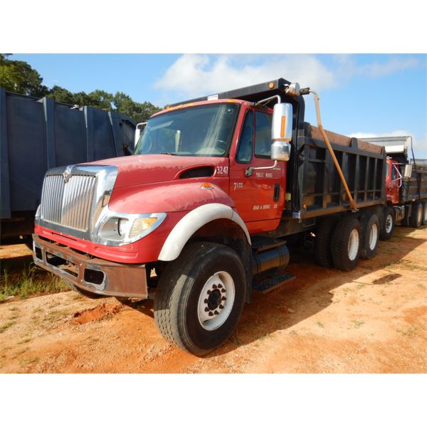 2007 INTERNATIONAL 7600 Dump Truck