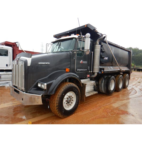 2006 KENWORTH T800 Dump Truck