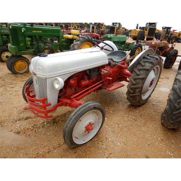 FORD JUBILEE Farm Tractor