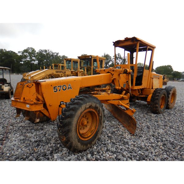 JOHN DEERE 570A Motor Grader