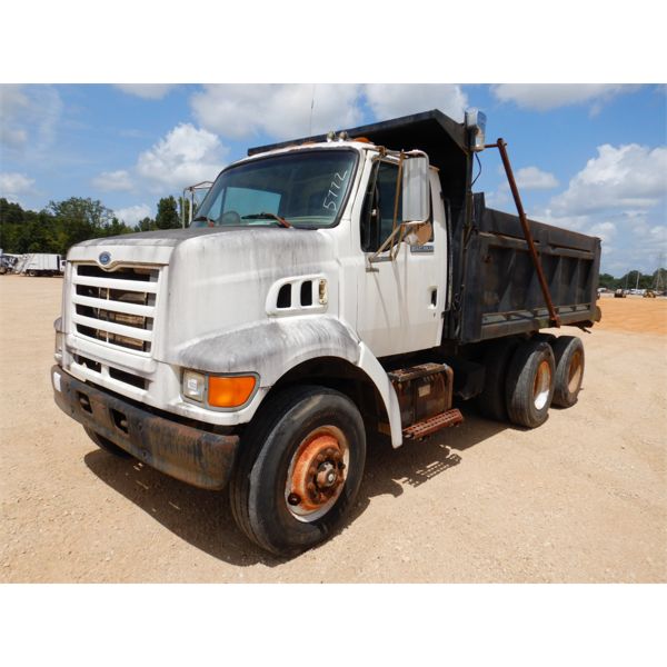 1998 FORD LOUISVILLE Dump Truck