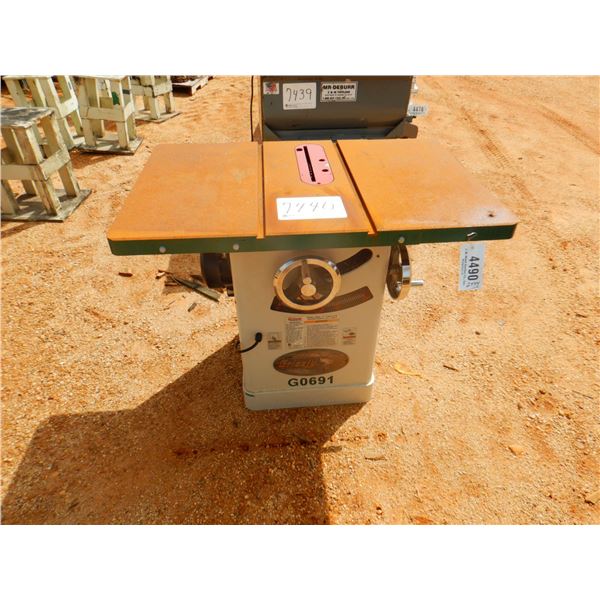 GRIZZLY INDUSTRIAL 10" TABLE SAW