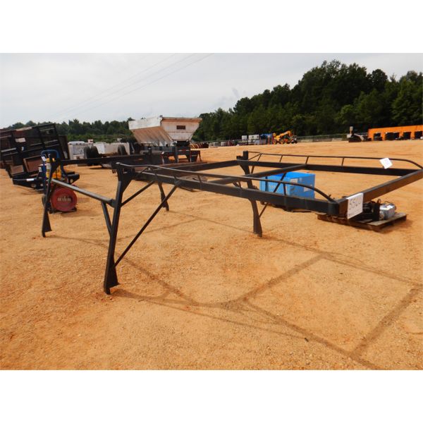 OVER THE CAB PIPE RACK (FITS FLAT BED) (A1)