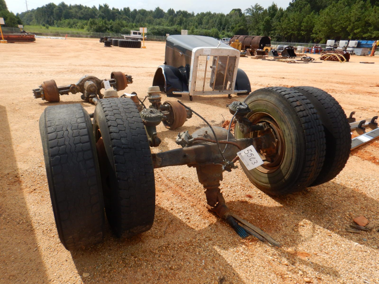 TRUCK/TRACTOR DRIVE AXLE W/DUEL TIRES & RIMS (A1) J.M. Wood Auction