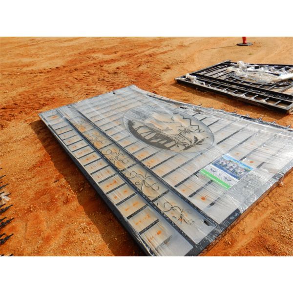 GREAT BEAR 20' WROUGHT IRON GATE, DEER SCENE (C6)