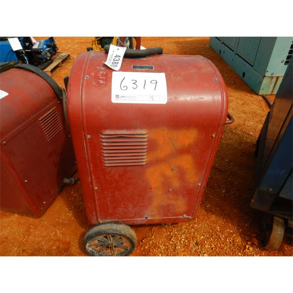 LINCOLN IDEALARC 250 WELDER