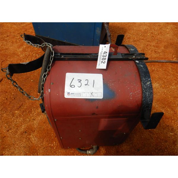 LINCOLN IDEALARC 250 WELDER