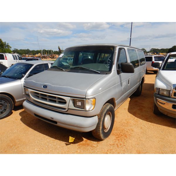 1998 FORD CLUB WAGON Passenger Van