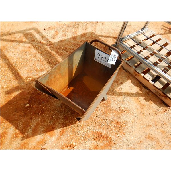 ROLLAROUND METAL HOPPER (B9)