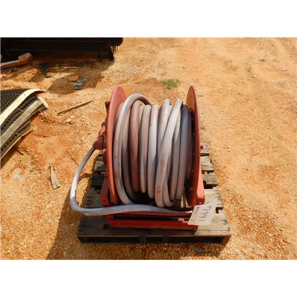REEL OF WATER HOSE W/12 VOLTS DRIVE (B9)