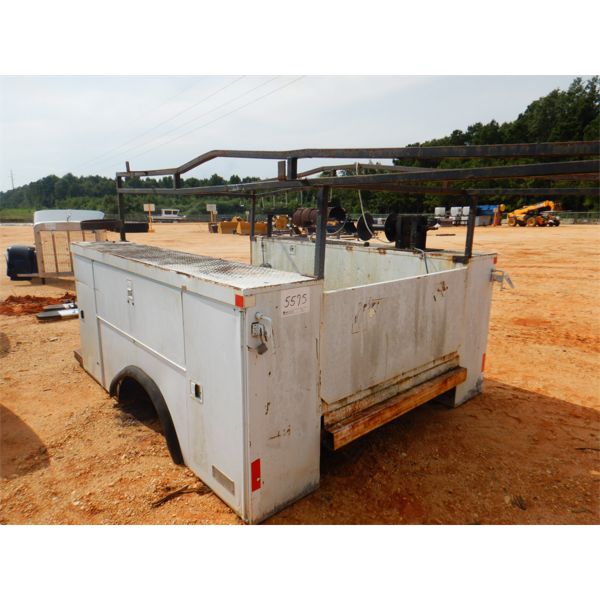 9.5' ALTEC MAINTENANCE TRUCK BED, W/PIPE RACK (A-1)