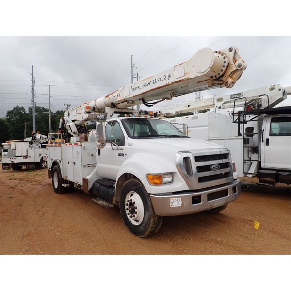 2006 FORD F750 Bucket Truck