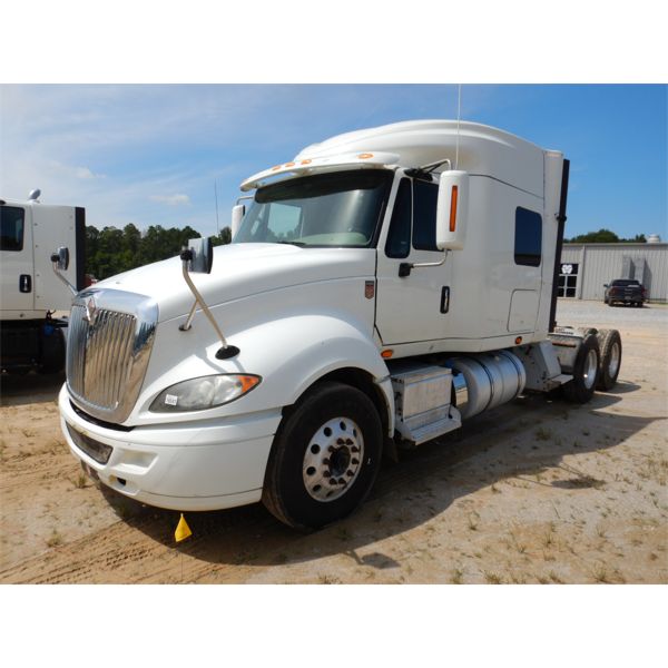 2015 INTERNATIONAL PROSTAR PLUS Sleeper Truck