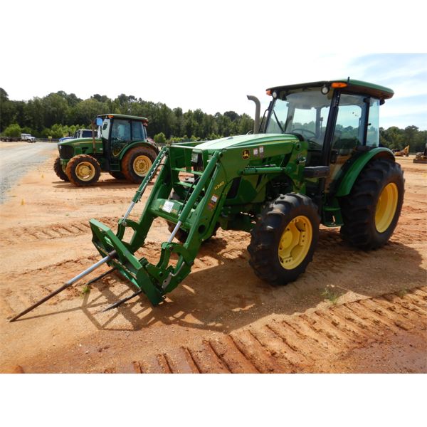 2014 JOHN DEERE 5085E Farm Tractor