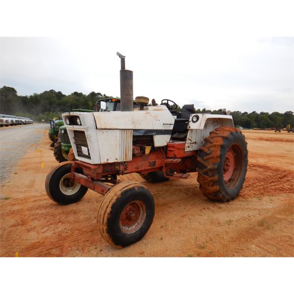 CASE 870 Farm Tractor