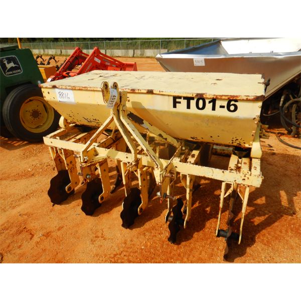 MIDLAND PDP5 5 ROW PLANTER (C3)