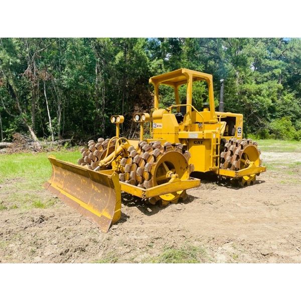 CAT 815 Compactor