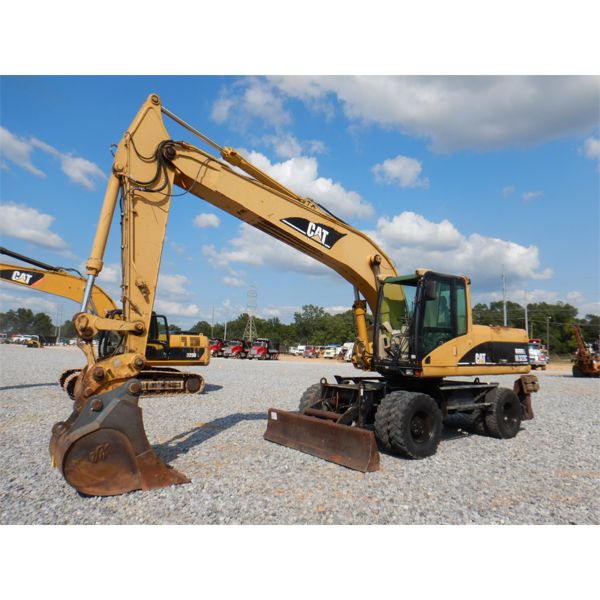 2004 CAT M322C Excavator
