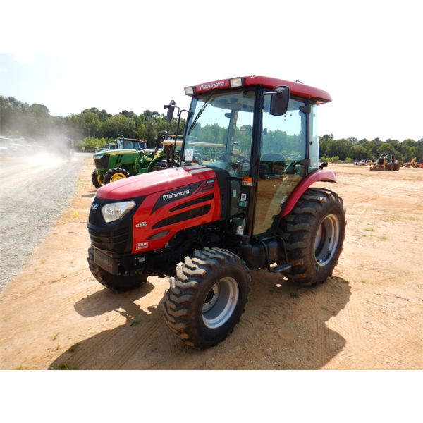 2016 MAHINDRA 2555 Farm Tractor