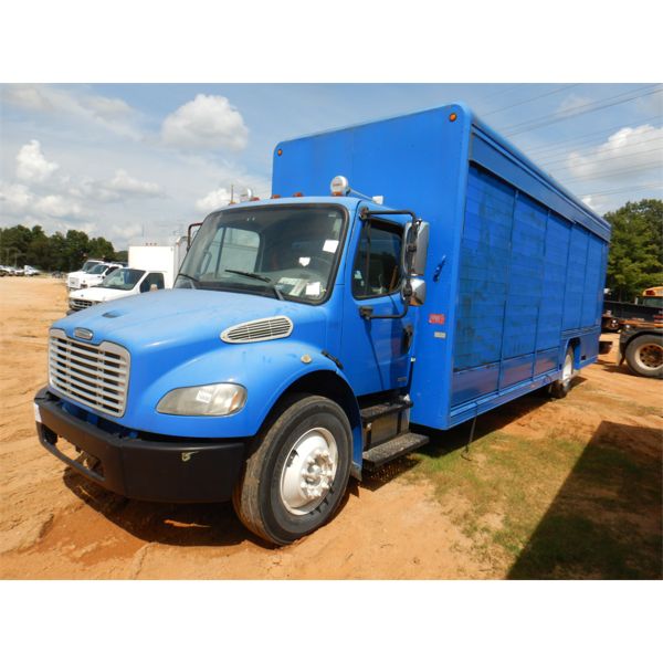 2007 FREIGHTLINER M2 Beverage Truck